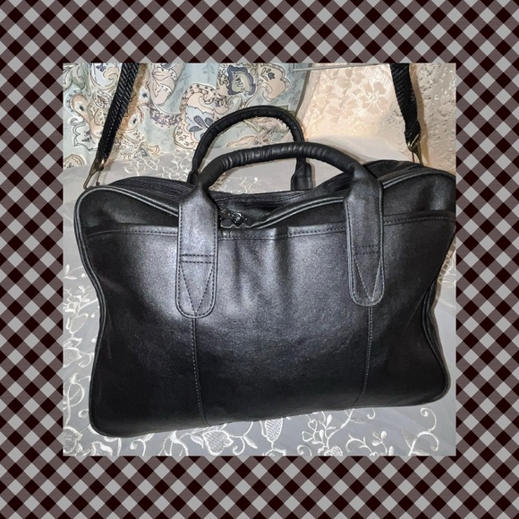 NWOT Omega Overnight Bag - Picture 2 of 10